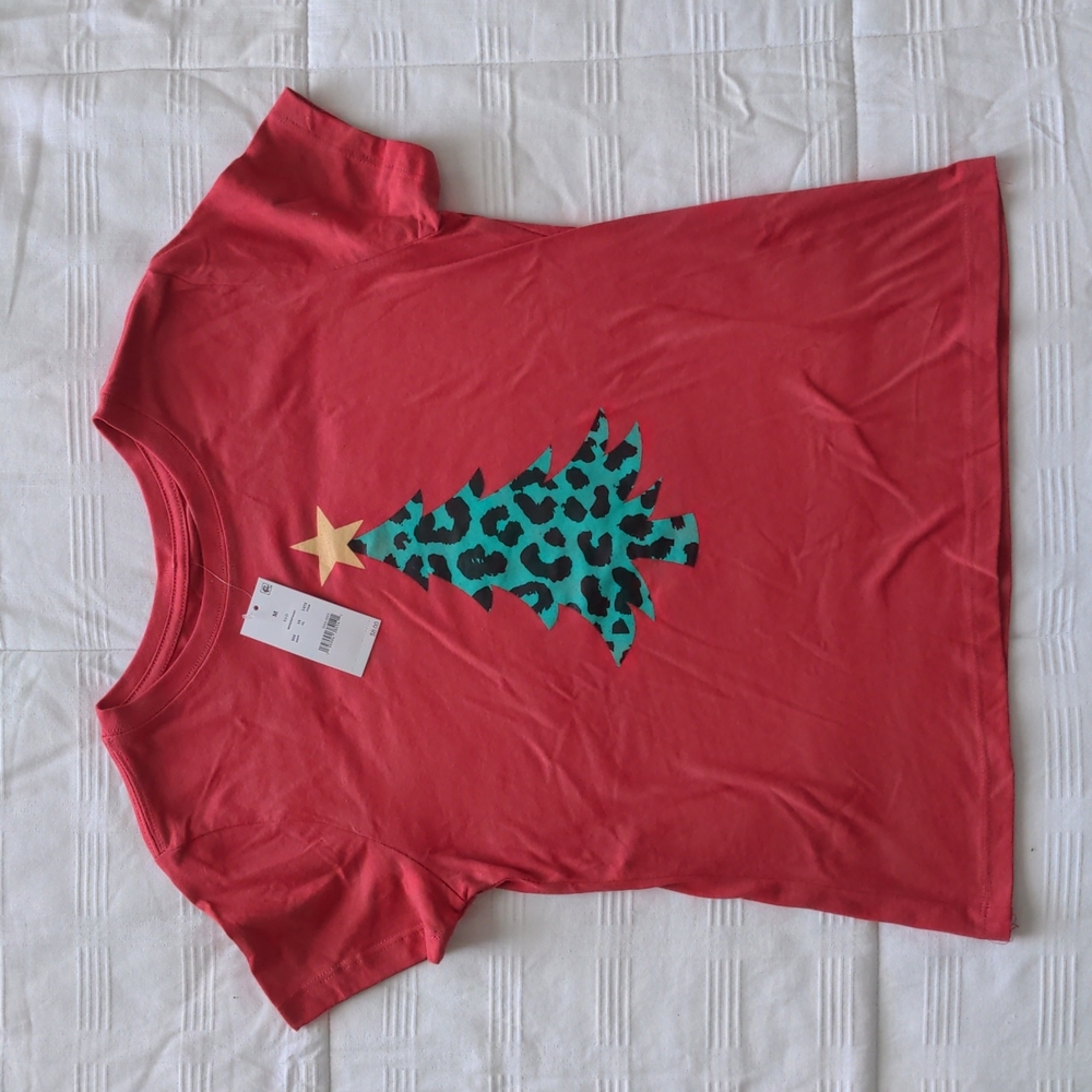 NWT Leopard Christmas T-Shirt